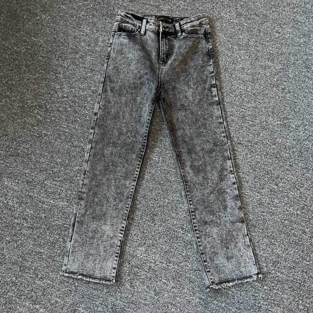 Women’s black straight jeans size 26